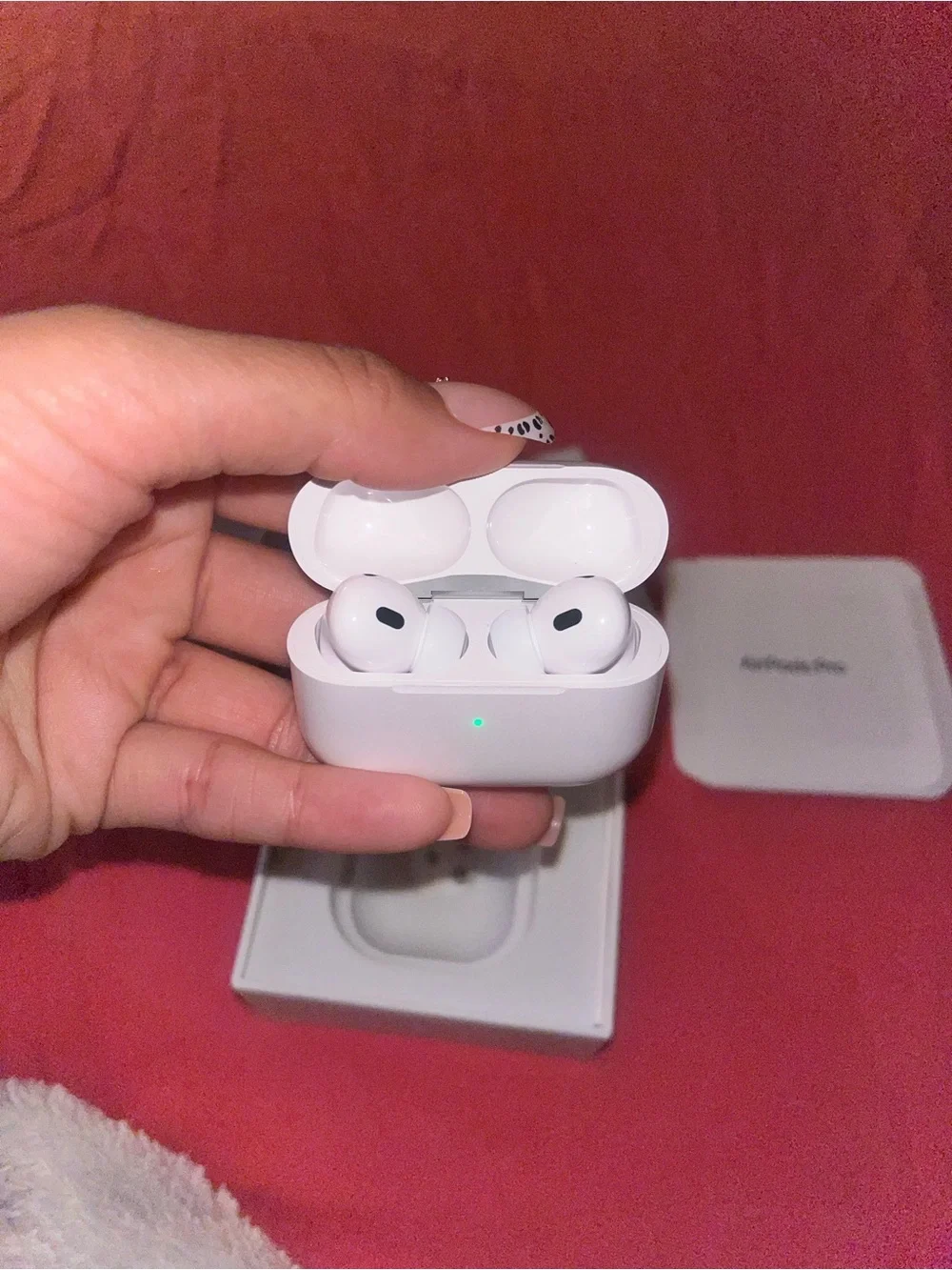 Apple White AirPods Pro with Charging Case
